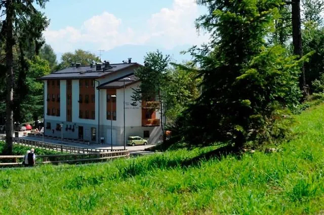 Residence Hotel Candriai Alla Posta-1